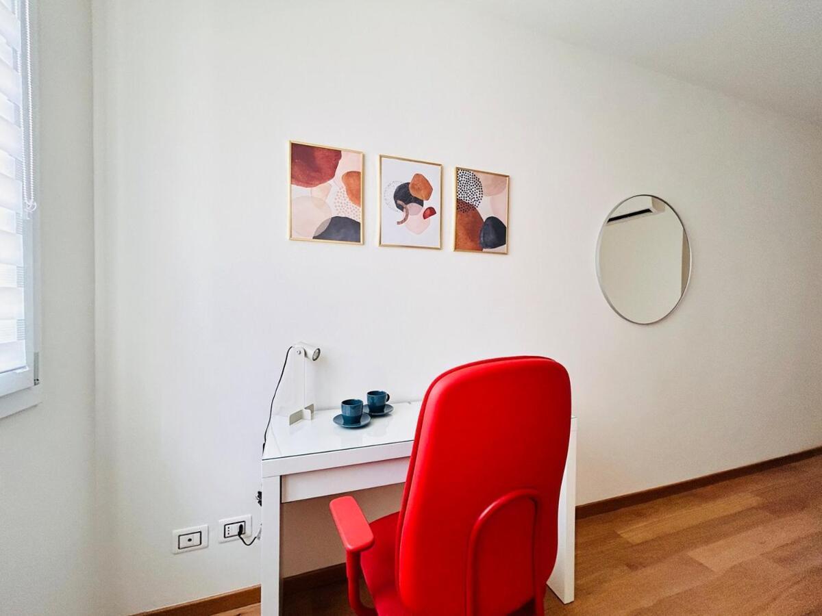 Homeby, Terrace Apartment Francesca Florence Luaran gambar