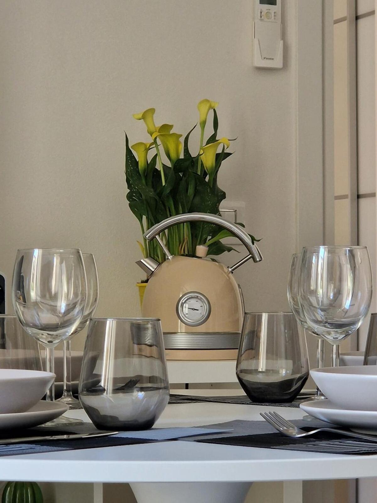 Homeby, Terrace Apartment Francesca Florence Luaran gambar